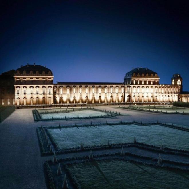 Alle Porte Della Reggia Venaria Reale Bagian luar foto